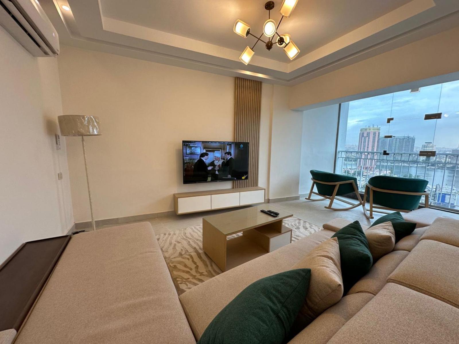 Nilefront Luxury Apartment Cairo